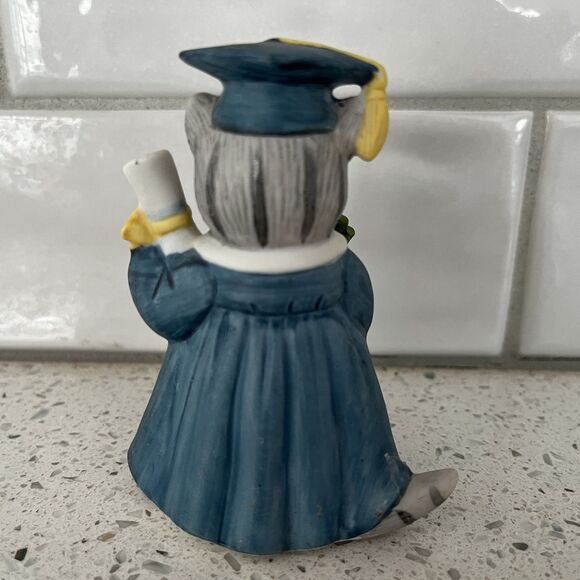 1987 Schmid Kitty Cucumber Graduate Porcelain Figurine Blue Robe Diploma Roses - Picture 3 of 5